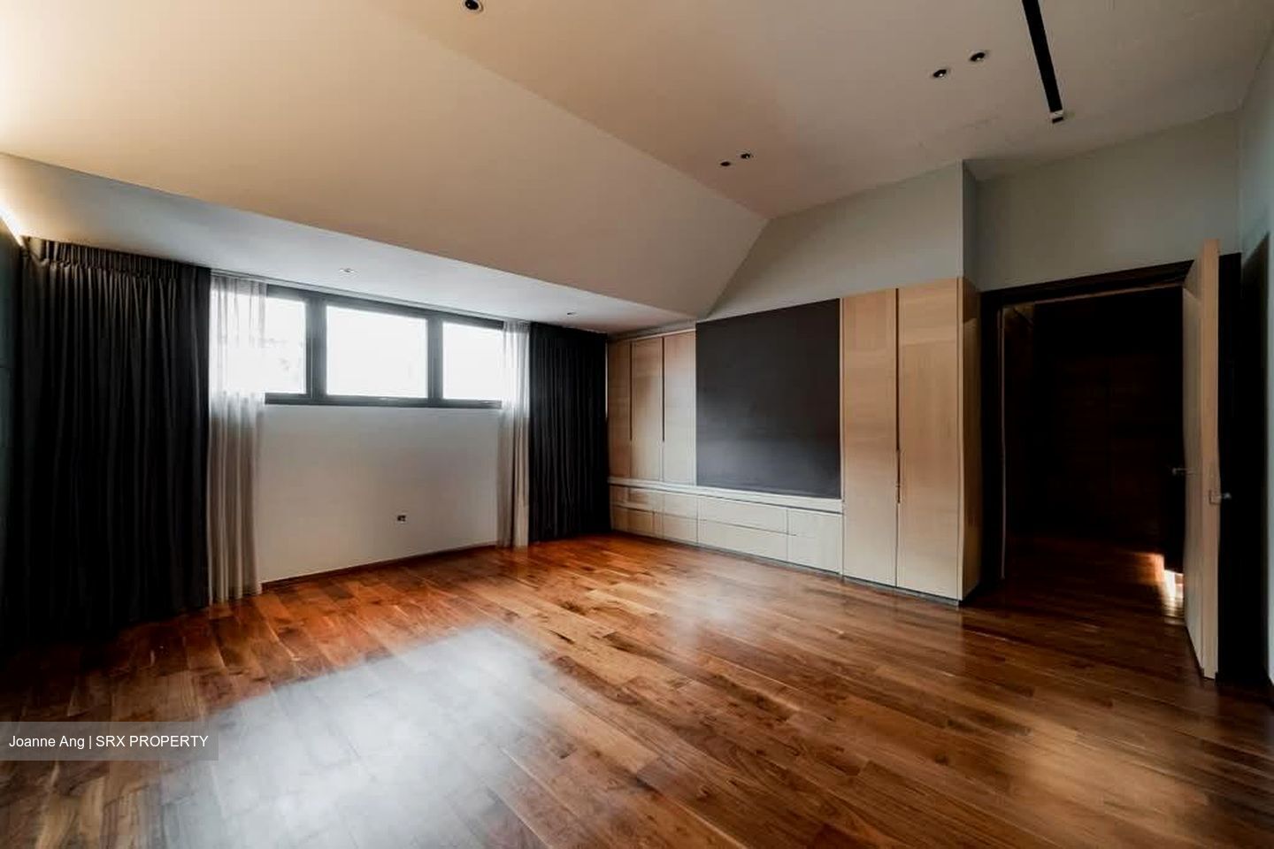 Frankel Estate (D15), Detached #568643461